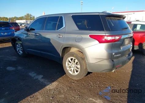 2018 Chevrolet Traverse Ls z USA, uszkodzony, nr VIN 1GNERFKW8JJ108885